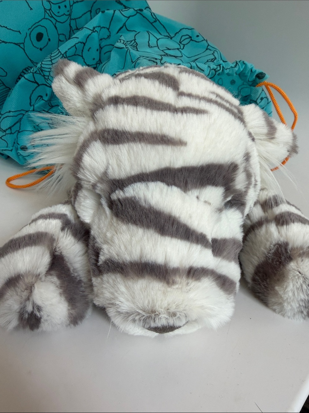 Jellycat Large Sacha Snow Tiger New with tags